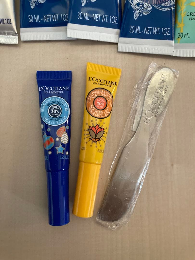 ロクシタン ハンドクリーム　ネイルオイル　ハンドソープ　スパチュラ　ディヴァイン