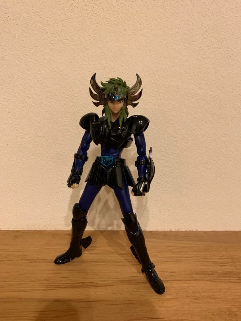 聖闘士星矢　暗黒聖闘士　フィギュア