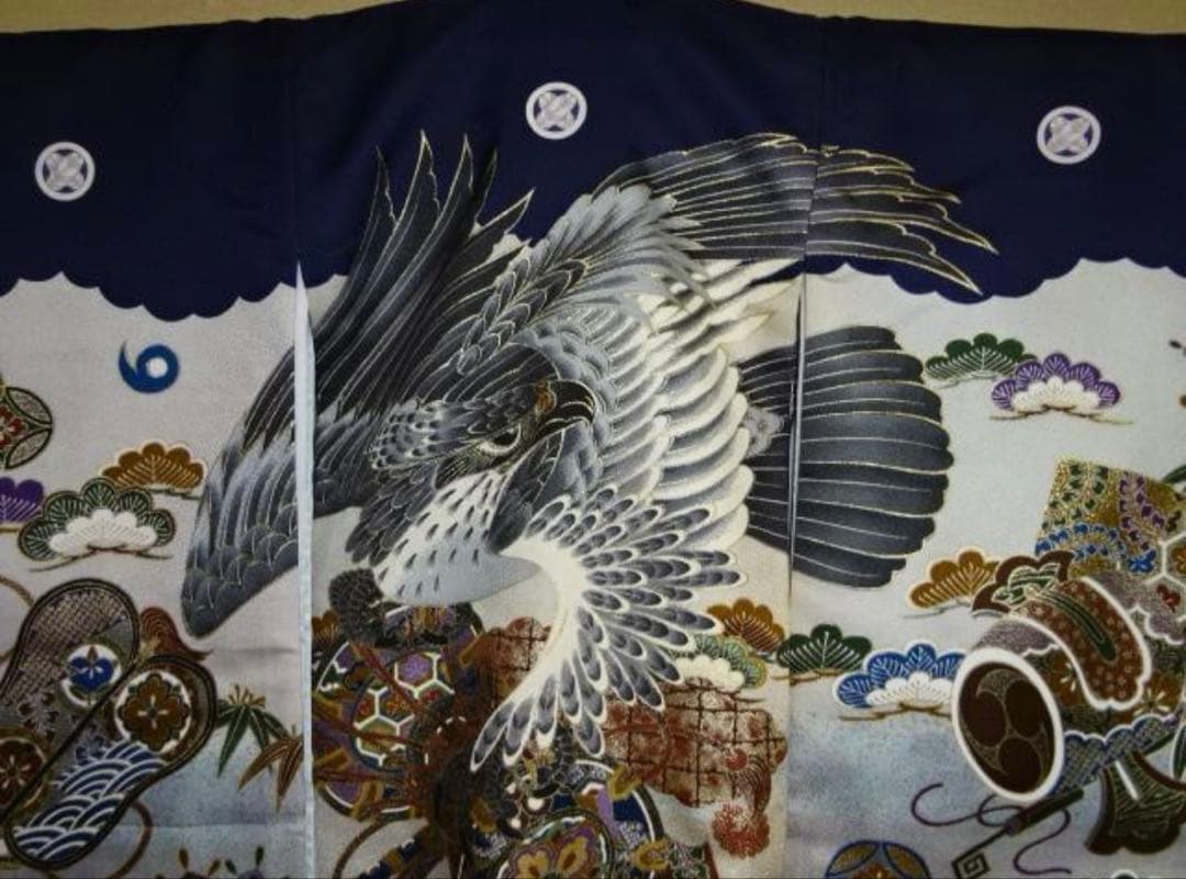 お宮参りセット　男児産着・長襦袢・帽子・よだれかけ付き　紋付　紺色金彩加工