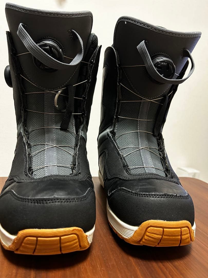 ARBN nature 女性用スノーボードブーツ BOAシステム