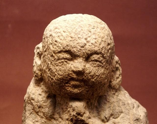 メルカリ出品石地蔵2　NO178