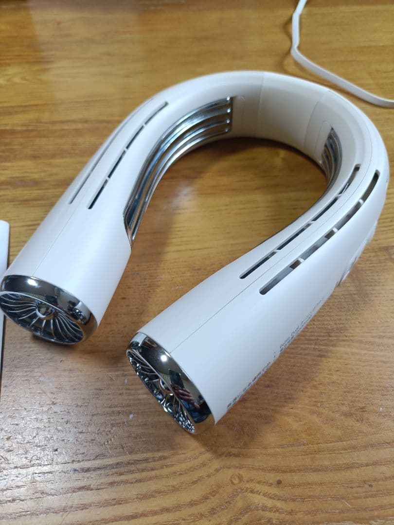 PeltieDual ネッククーラー 冷却・温熱ファン