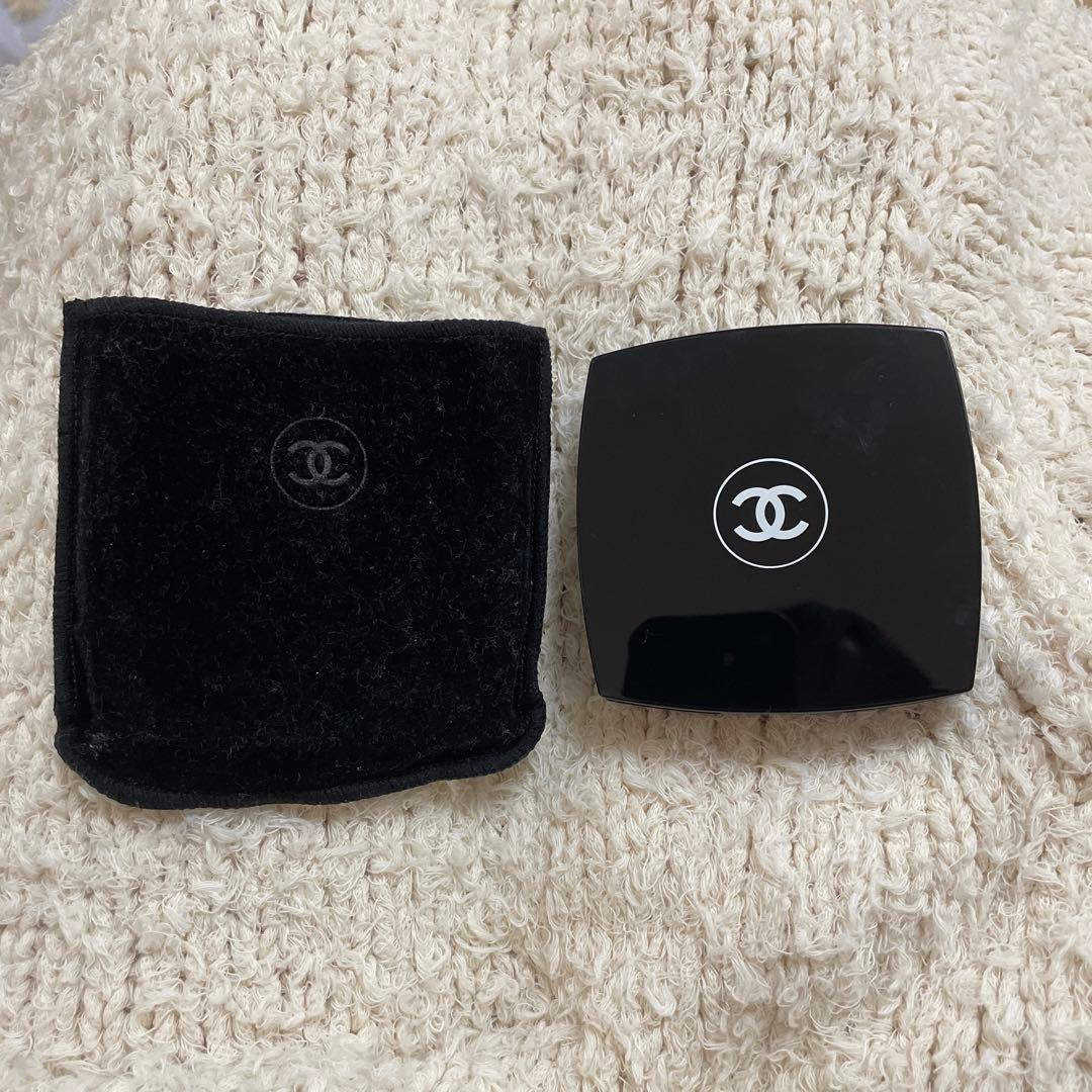 【限定】CHANEL ルミエールドゥローシャン