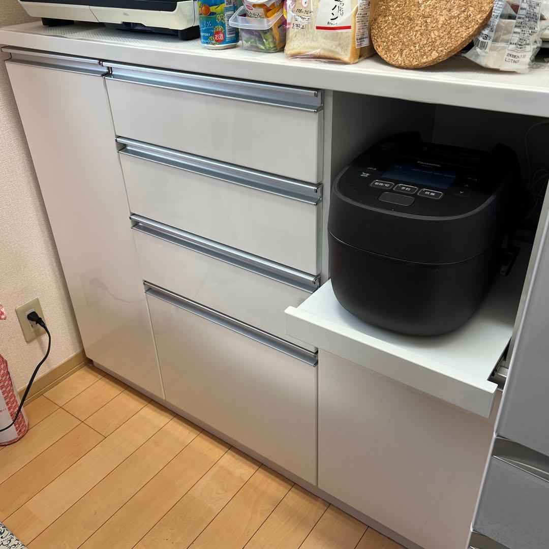 ホワイトキッチンカウンター カップボード　炊飯器収納付き
