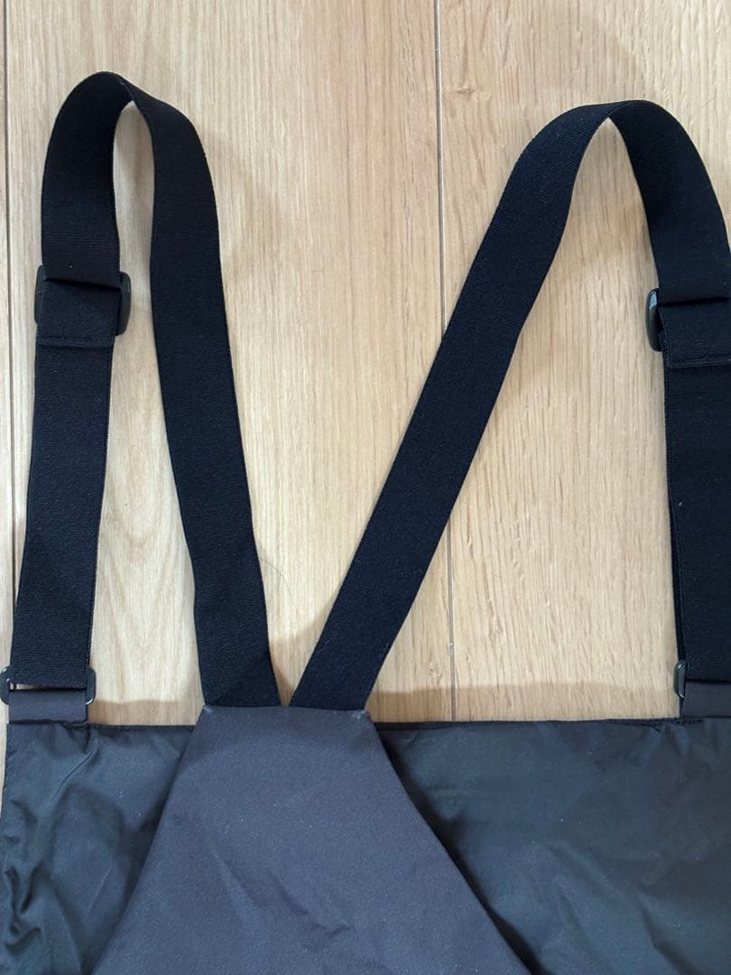 パタゴニア パウダータウンビブ M BLK 30705