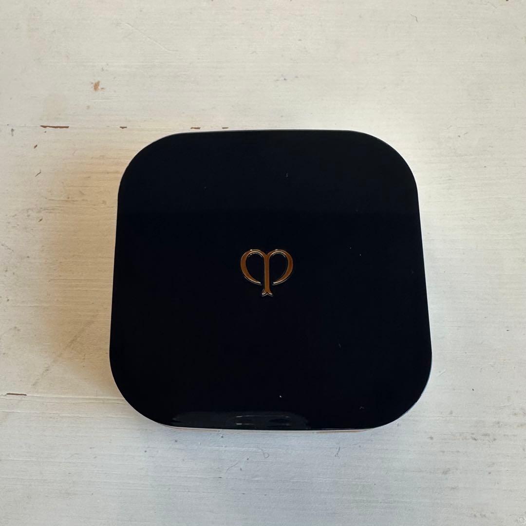 【一度使用】クレドポー ボーテ タンクッションエクラ　ルミヌ　オークル00