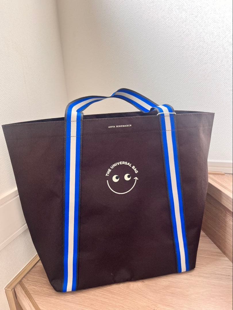 アニヤ・ハインドマーチ　THE UNIVERSAL BAG 大小セット