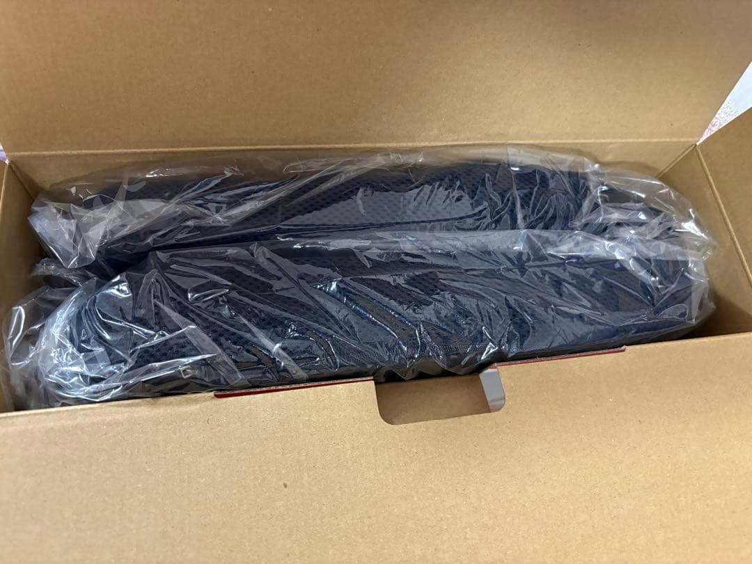 新品未使用❗️　p!nto ピント 座椅子 ネイビー 座るだけで体がピンと