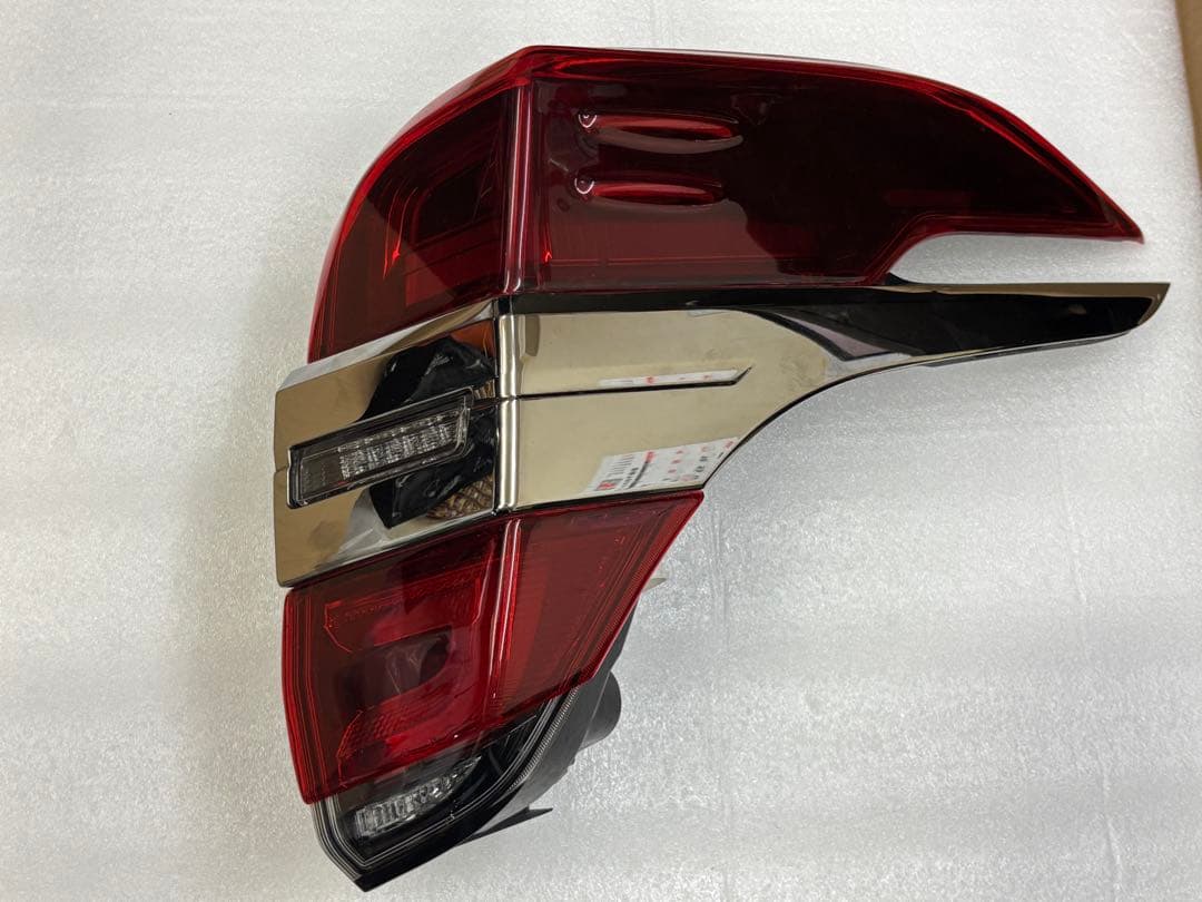 ヴェルファイア30系 後期 テールランプセット シーケンシャル レッド クリア