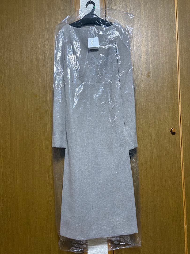 り*え様 ローブブランのナローラインケープドレス