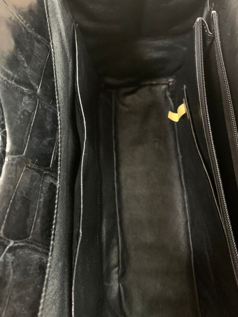 BALLY シャイニングクロコダイルハンドバッグ黒　ドイツ製