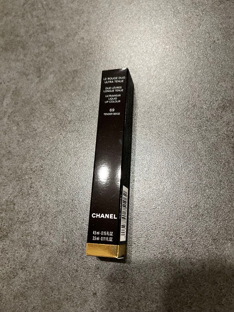 完売品　新品未開封 シャネル ル ルージュデュオ ウルトラ トゥニュー 69