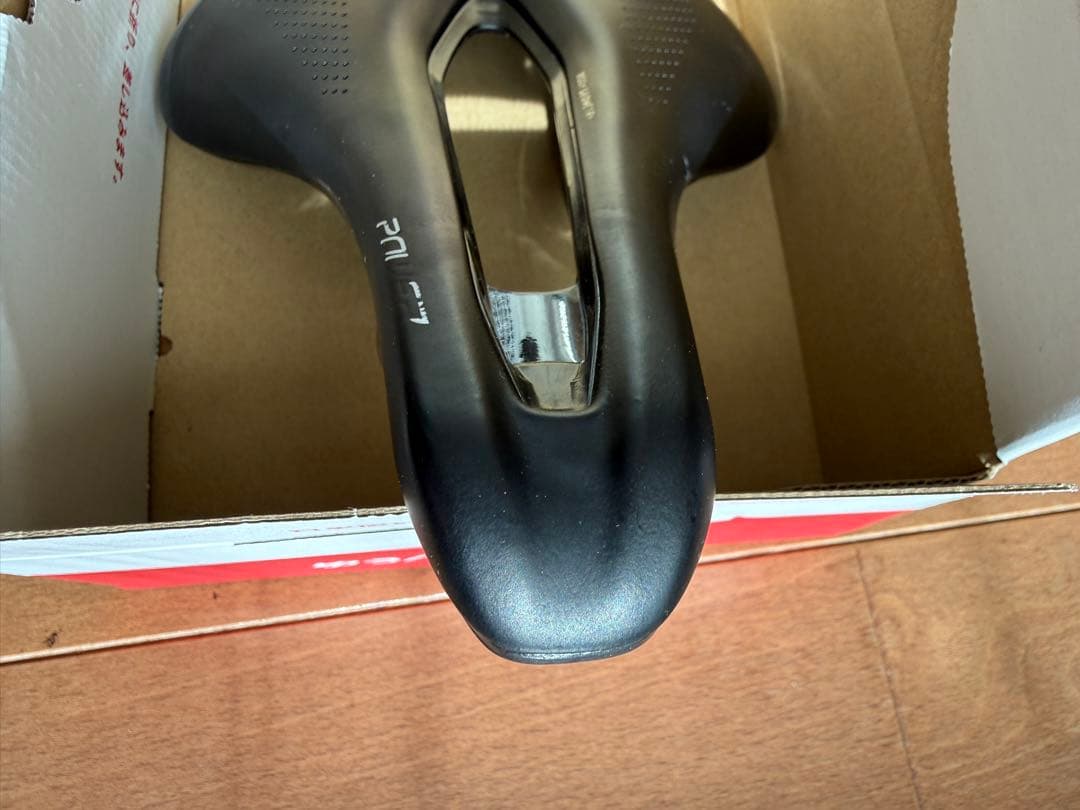 S-WORKS パワーカーボンサドル ブラック