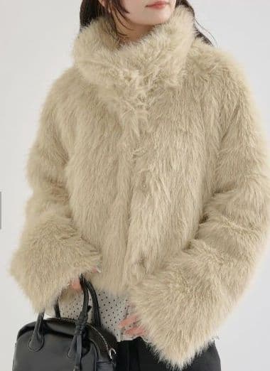 めい　mysticショートファーコート