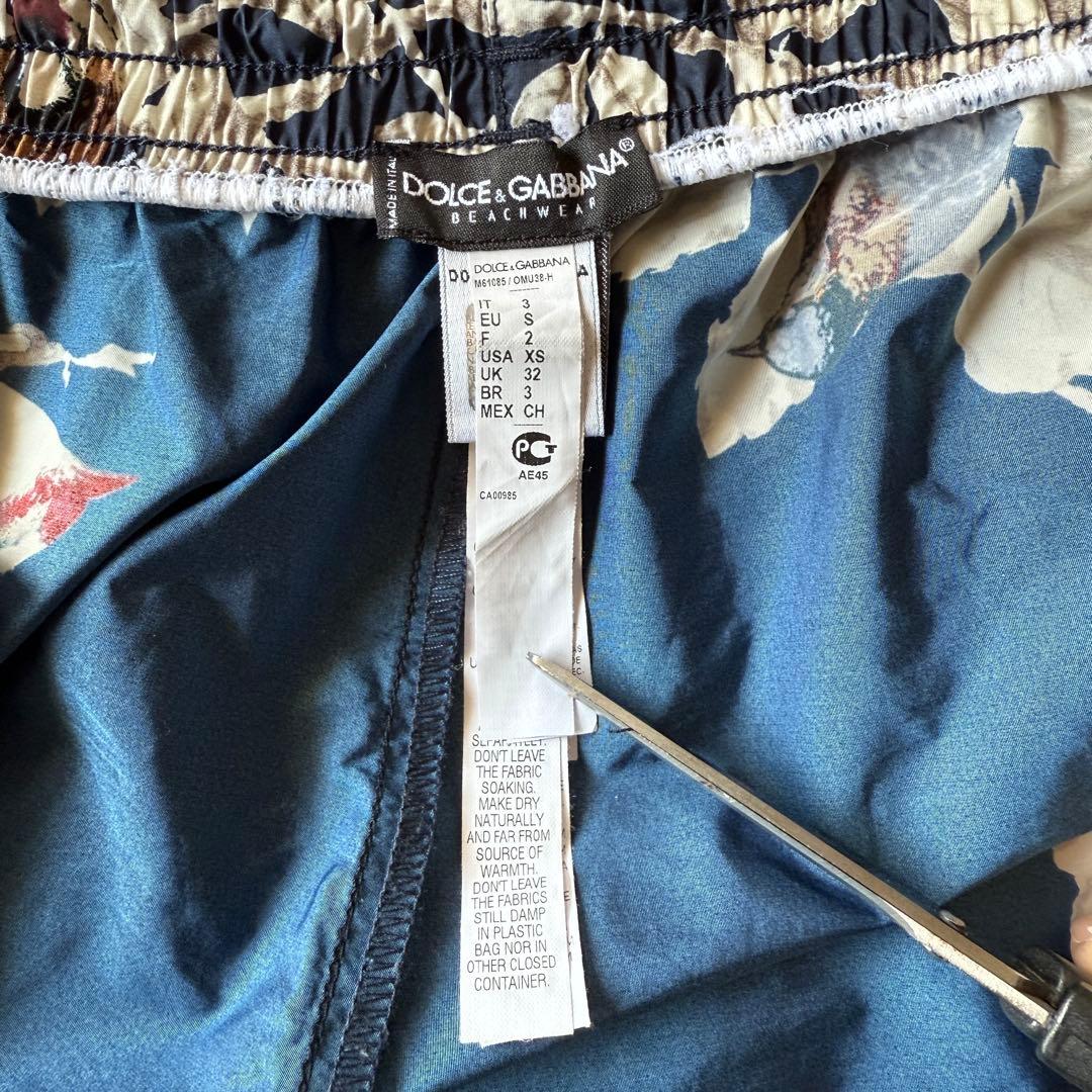 【水陸両用◎】Dolce & Gabbanaシルクハーフパンツ真夏日対応◎総柄.