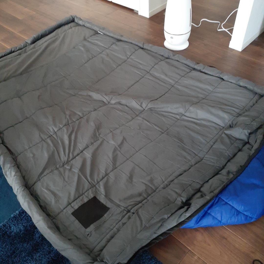 美品☆イスカ Tuck 1300 寝袋 青と黒