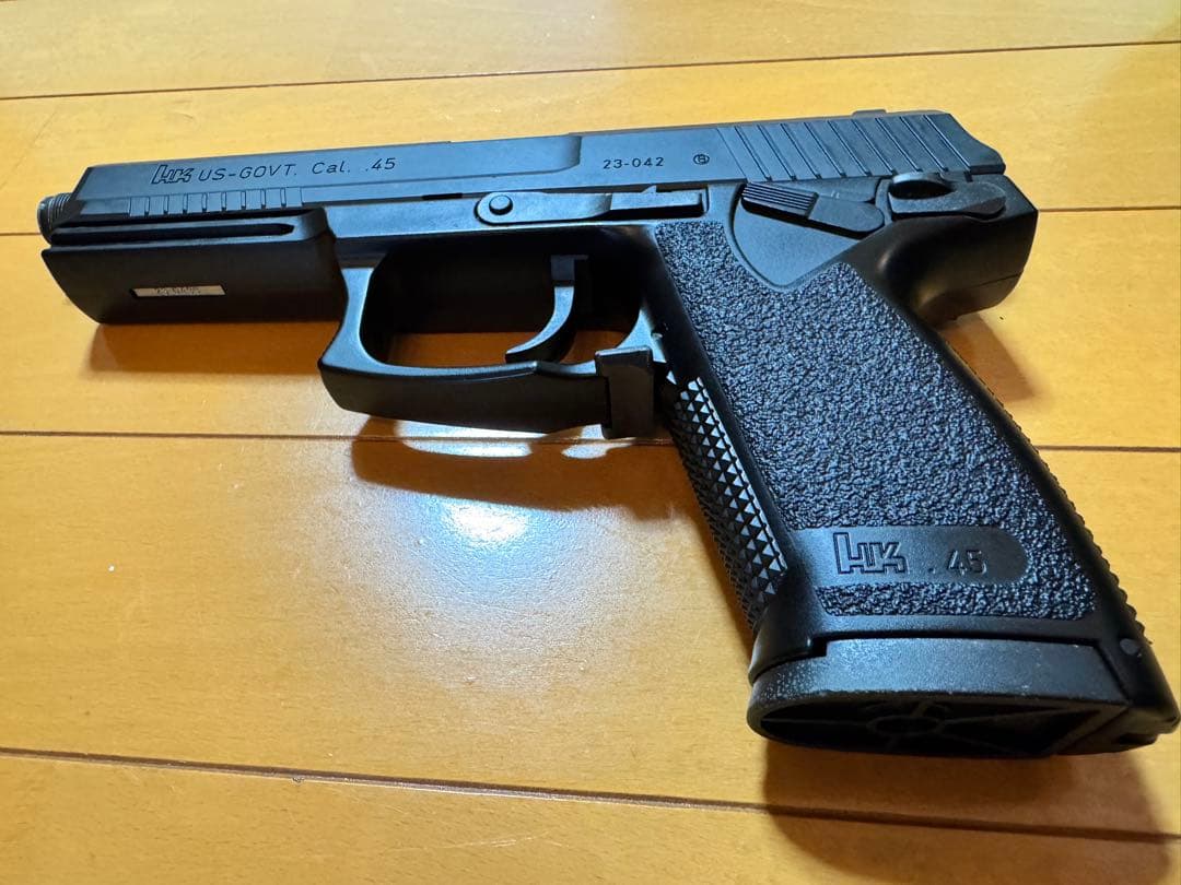 東京マルイ SOCOM MK23 ガスガン スペアマガジンおまけ付き