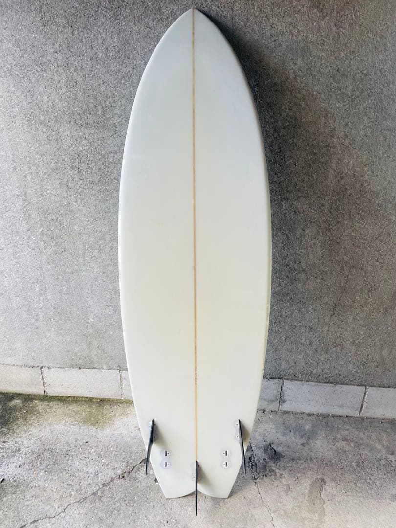 サーフボード　初心者用　フィッシュボード　スワローテール