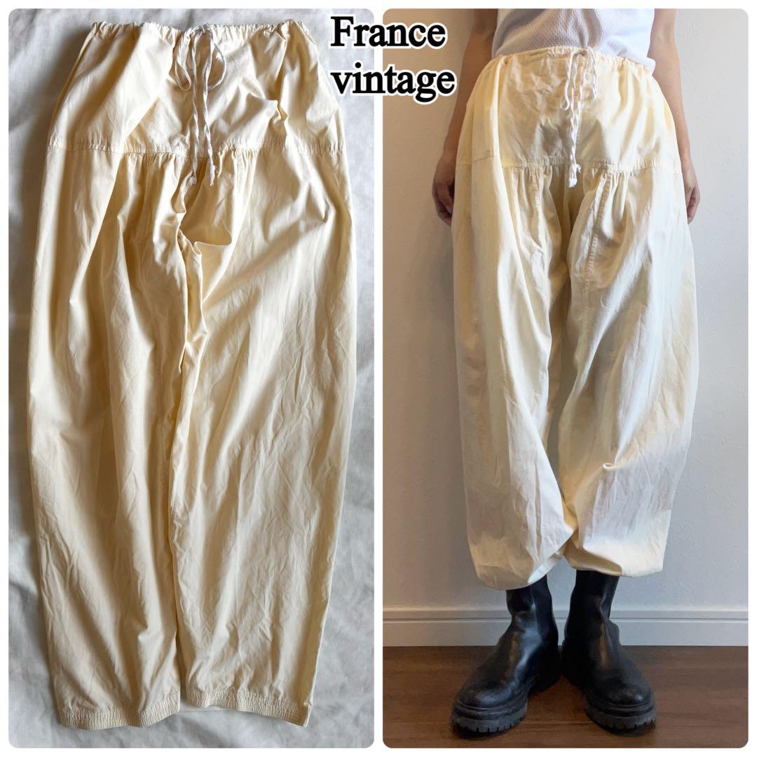 フランスヴィンテージ バターイエローのタックギャザーデザインパンツ