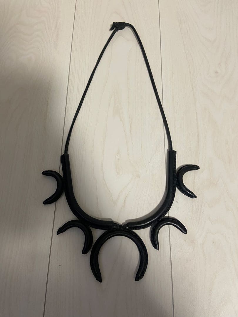 crescioni ネックレス