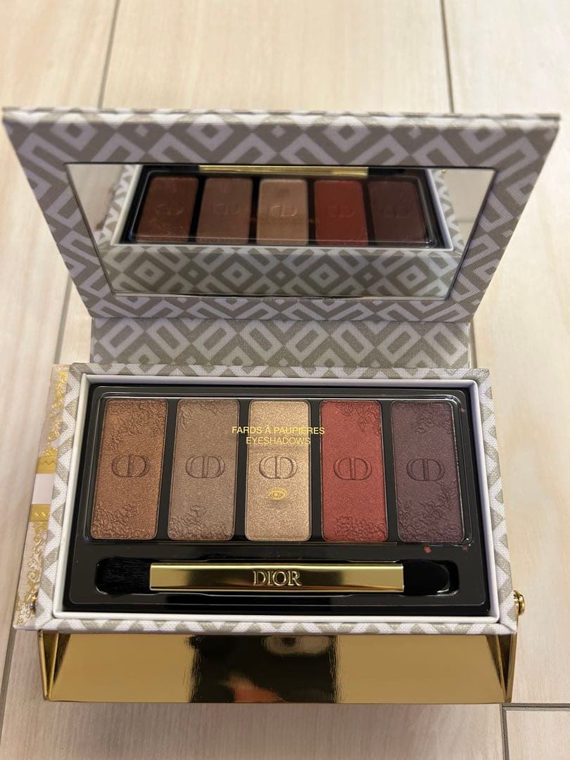 付属品有り❗️新品Dior エクランクチュールアイパレットクリスマスコフレ2024