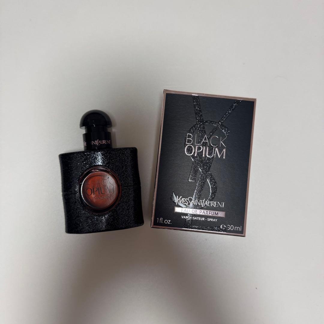 【新品】Yves saint LaurentブラックOPオーデパルファム30ml