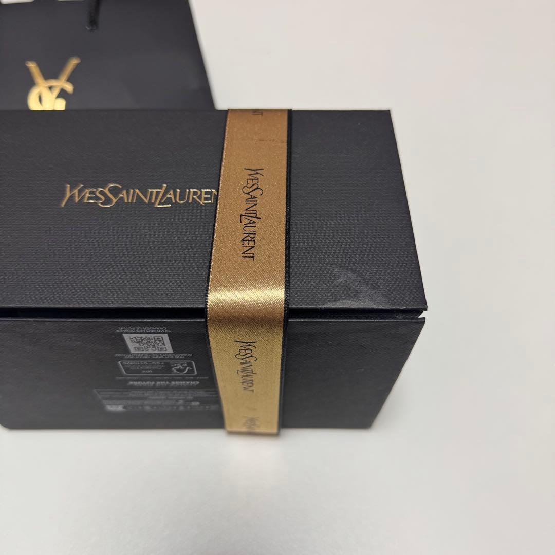 【新品】Yves saint LaurentブラックOPオーデパルファム30ml