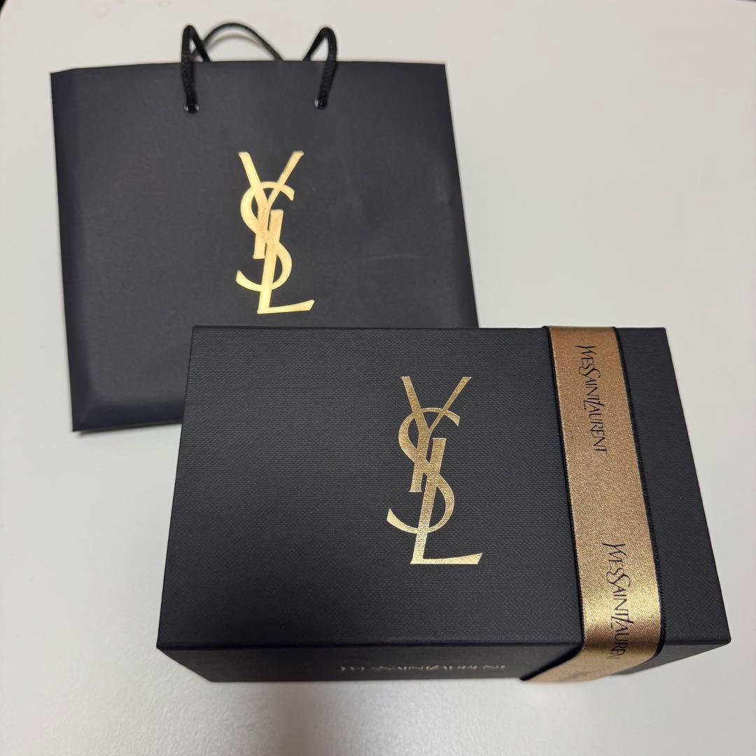 【新品】Yves saint LaurentブラックOPオーデパルファム30ml