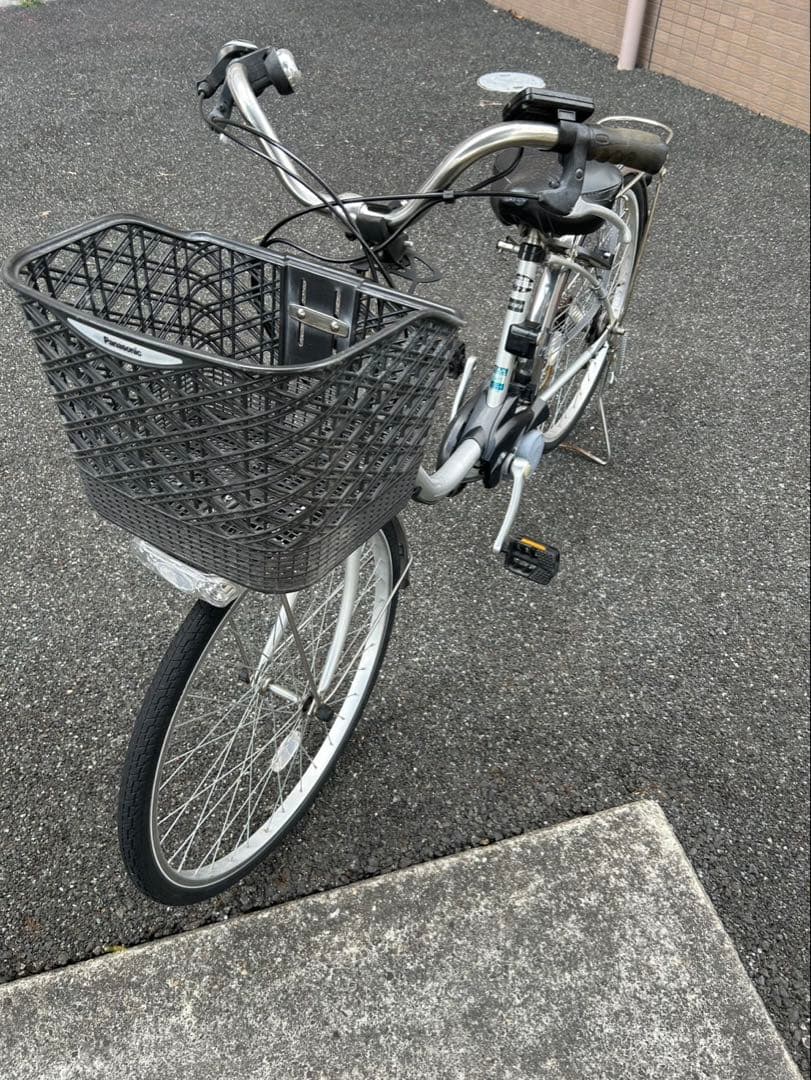 シティタイプ自転車 シルバー 前バスケット付き