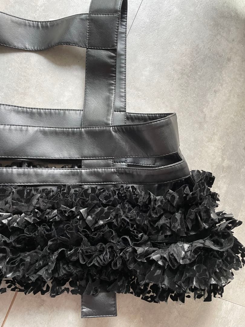 【noir kei ninomiya】　フリルビスチェ