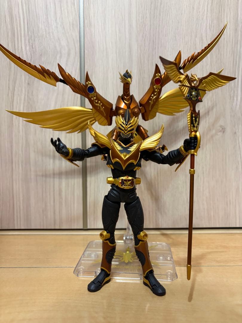 フィギュアーツ　仮面ライダーオーディン