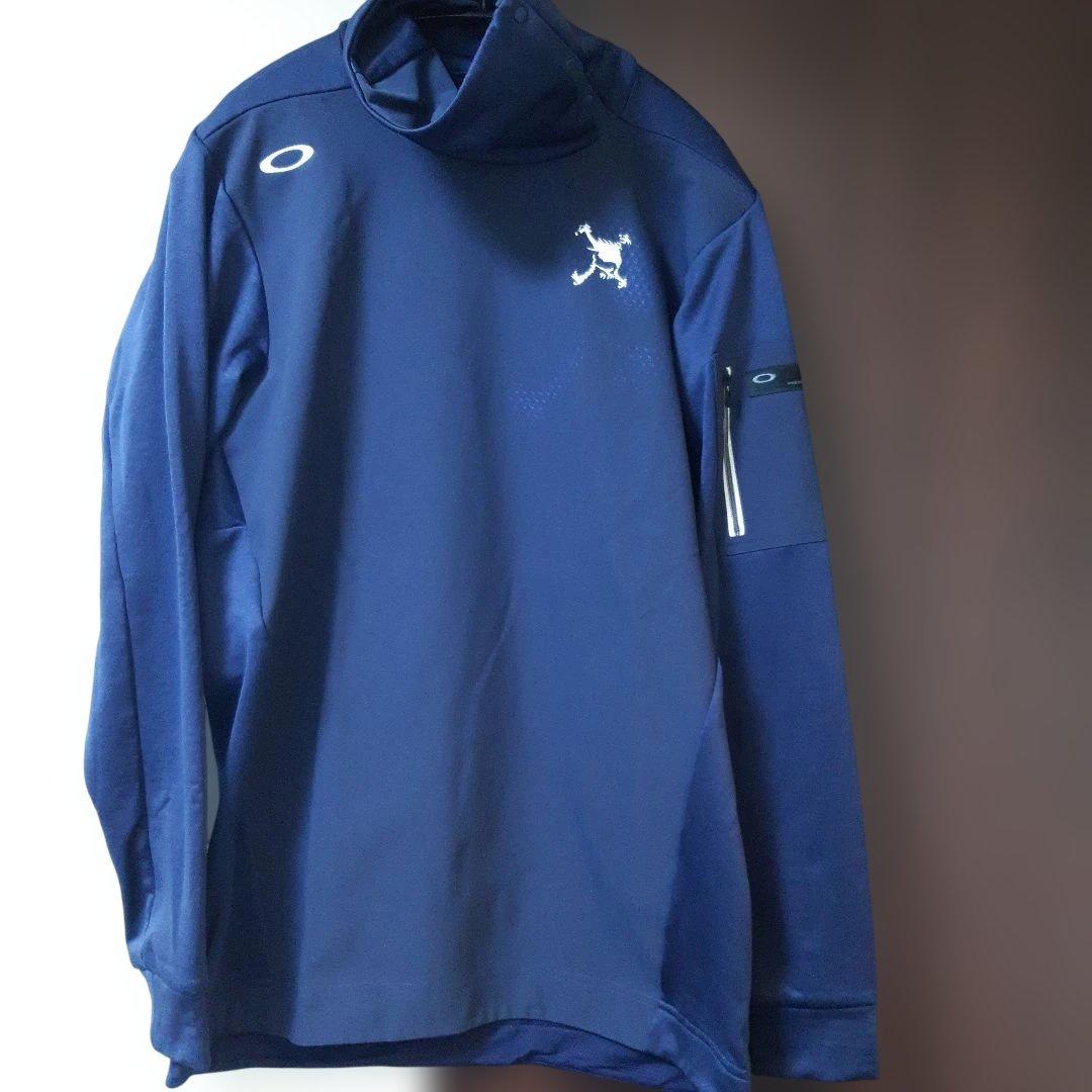 新品　オークリーゴルフ　メンズウエア　スカルタートルネックミドル　長袖シャツ