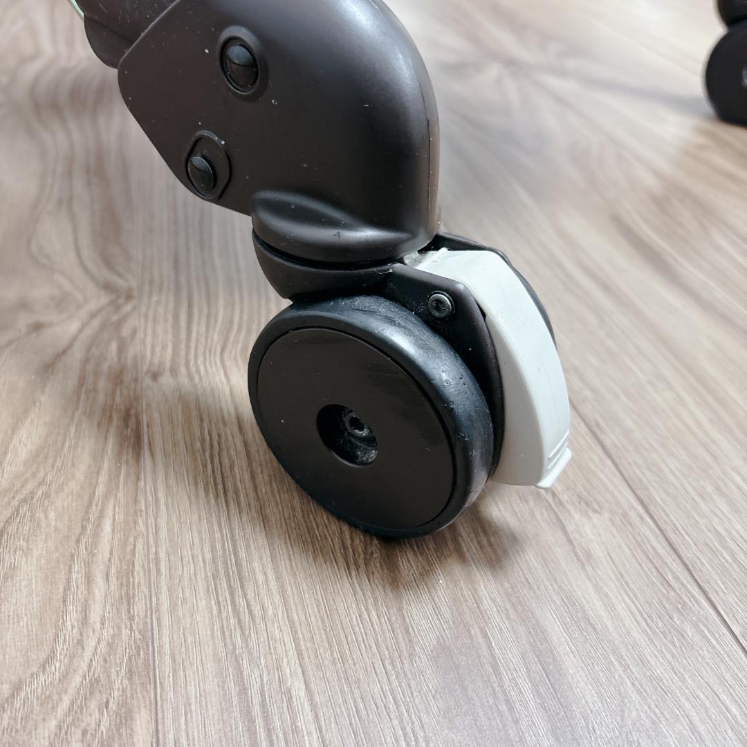 【美品】Combi ネムリラ AUTO SWING 電動ハイローチェア 人気星柄