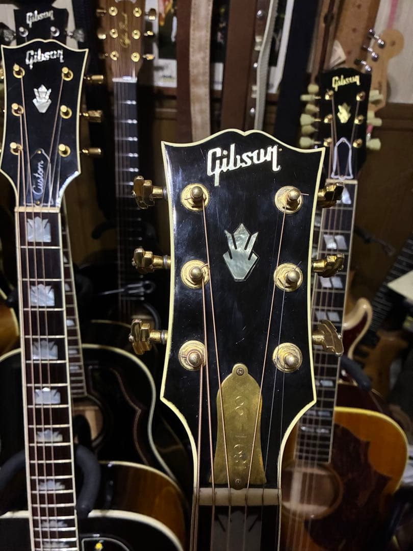ギブソンJ 200 100周年限定モデル