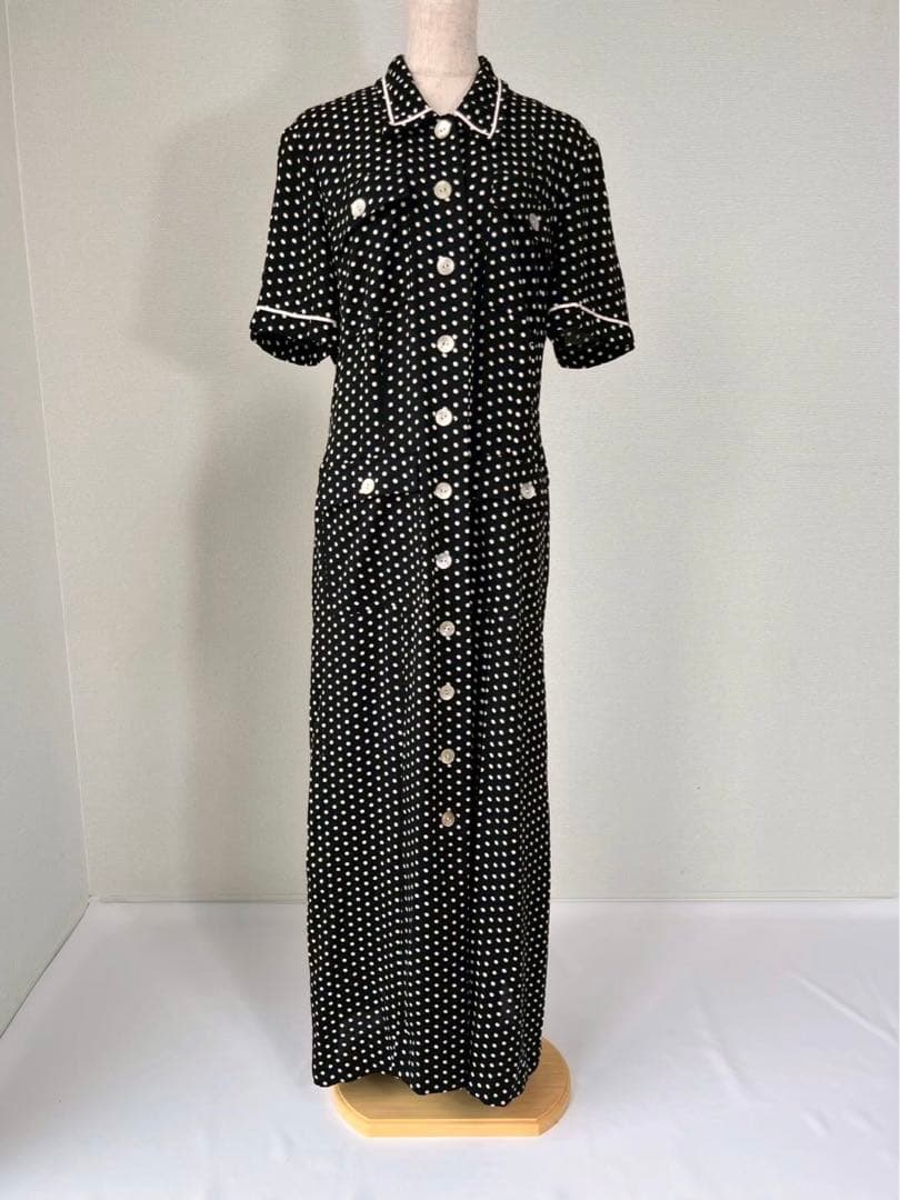 総柄 ドット柄 シェルボタン 前ボタン ロングワンピース ブラックY909