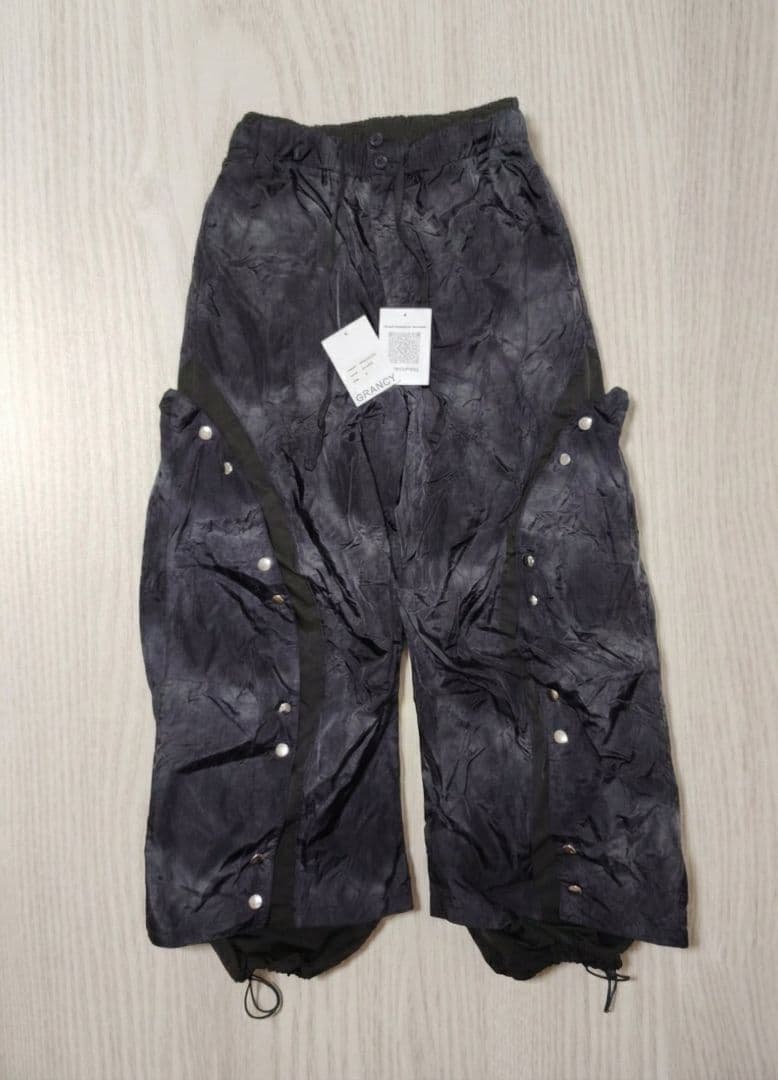 grancy ボタンレイヤードデザインナイロンパンツ