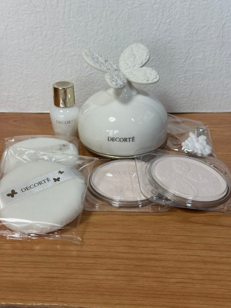 【お値引き不可】マルセルワンダースコレクションコスメデコルテフェイスパウ