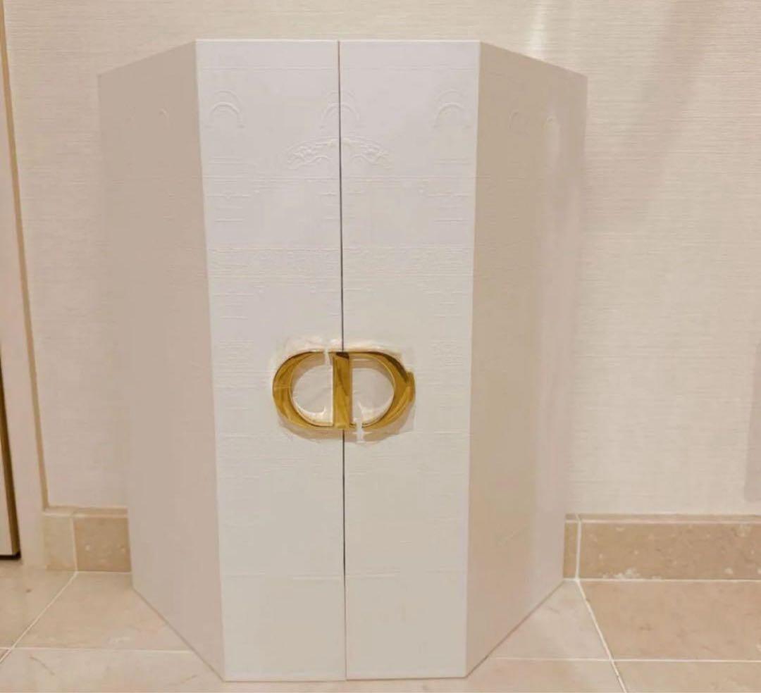 Dior アドベントカレンダー