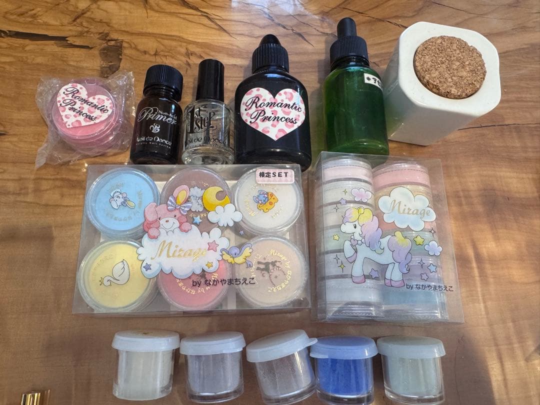 ネイリスト検定1級練習用アクリルリキッドチップ筆など／ダンスパウダー