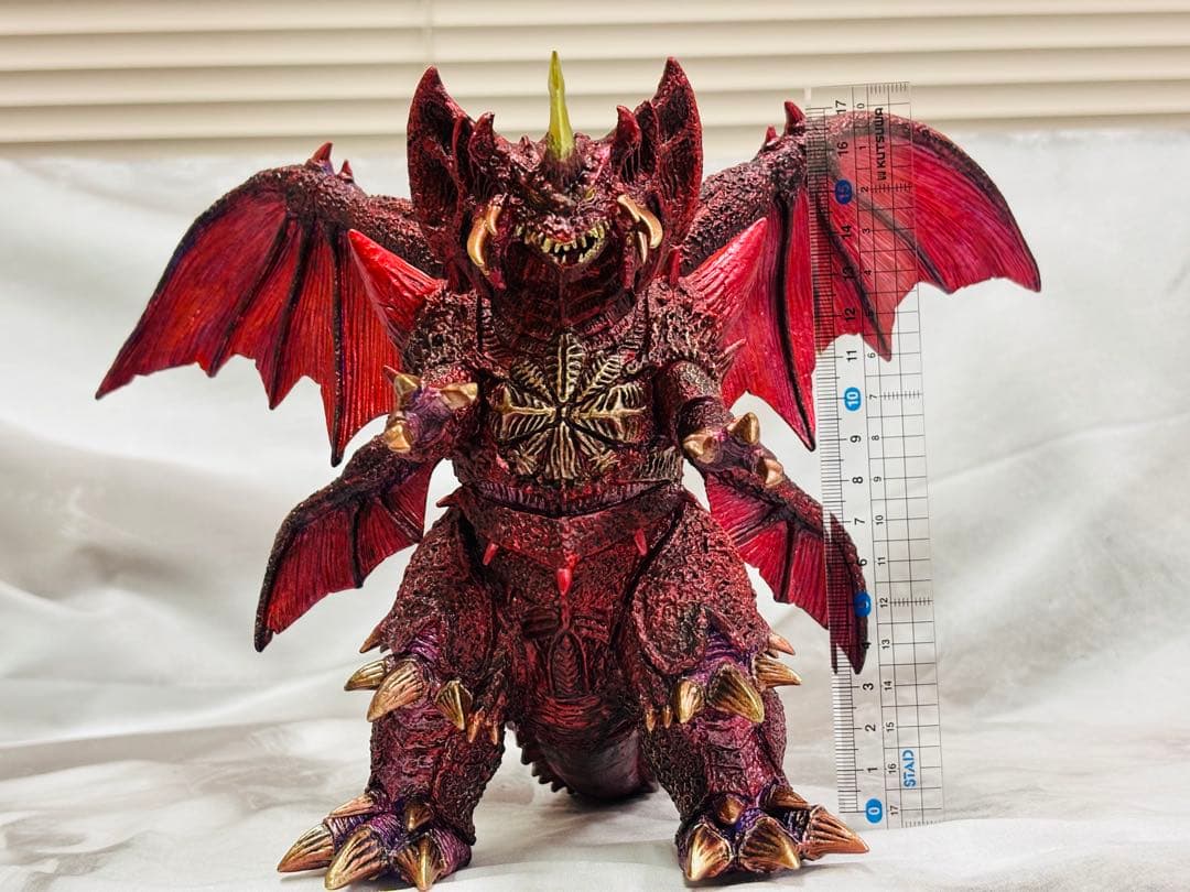 ゴジラ怪獣　デストロイア　フィギュア