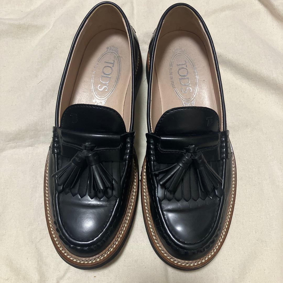 TOD'S ブラックタッセルローファー　37サイズ底材を変えてあります