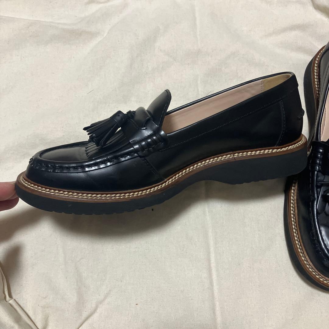 TOD'S ブラックタッセルローファー　37サイズ底材を変えてあります