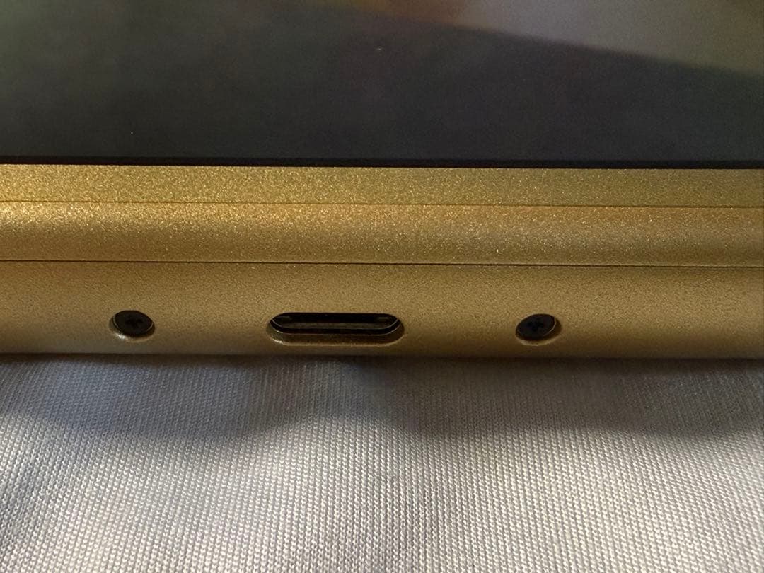 美品 Nintendo Switch lite ハイラルエディション