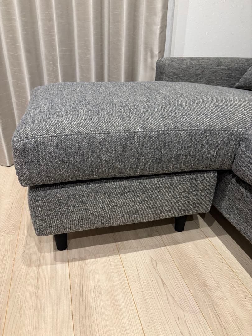 てぃ【ニトリ】布Nシールド、カウチソファ、グレー