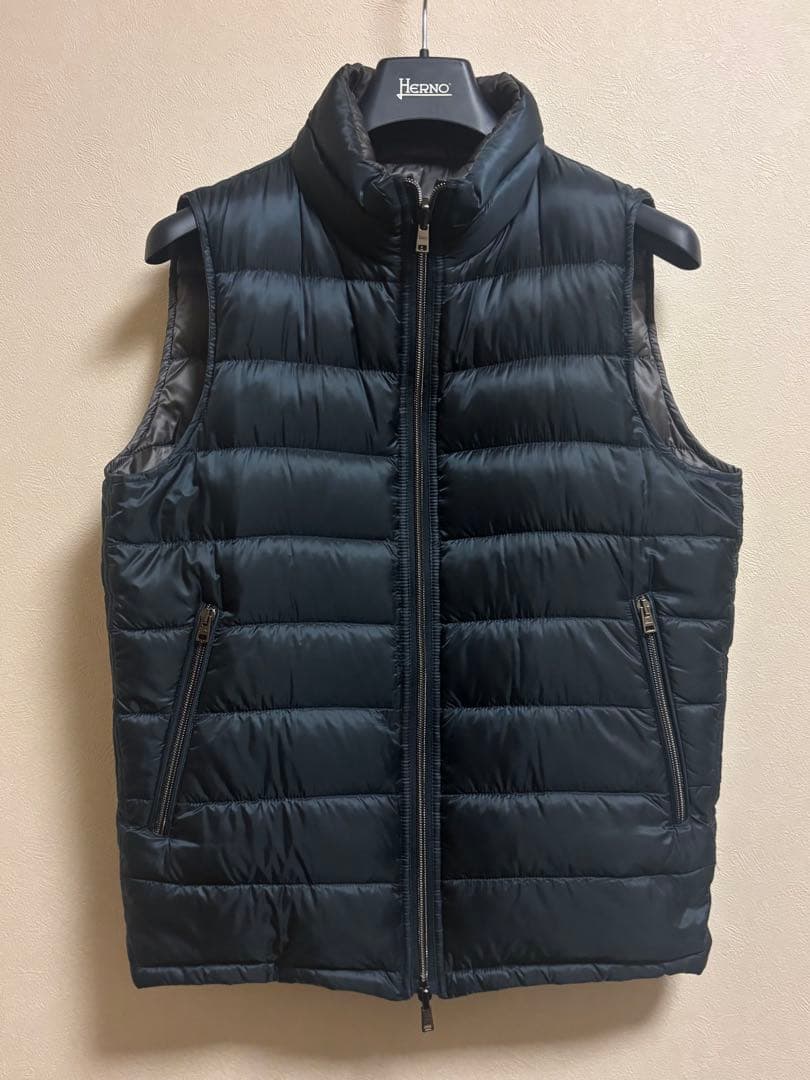 Herno リバーシブル ネイビー ダウンベスト