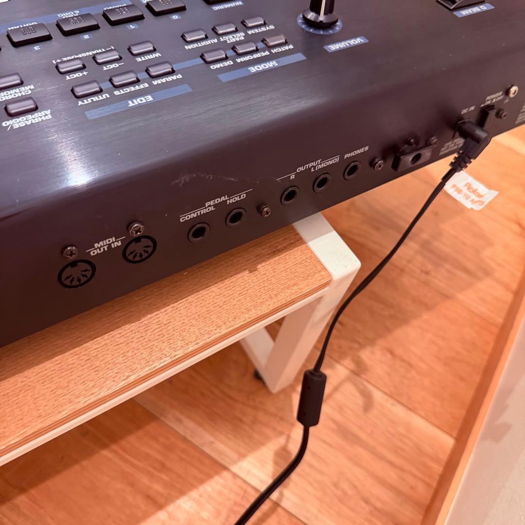 良品 ROLAND JUNO-D リミテッドエディション シンセサイザー