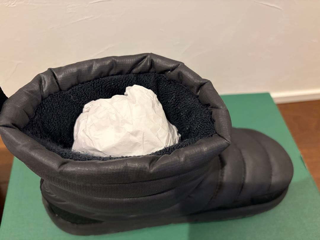 LACOSTE ブラックブーツ