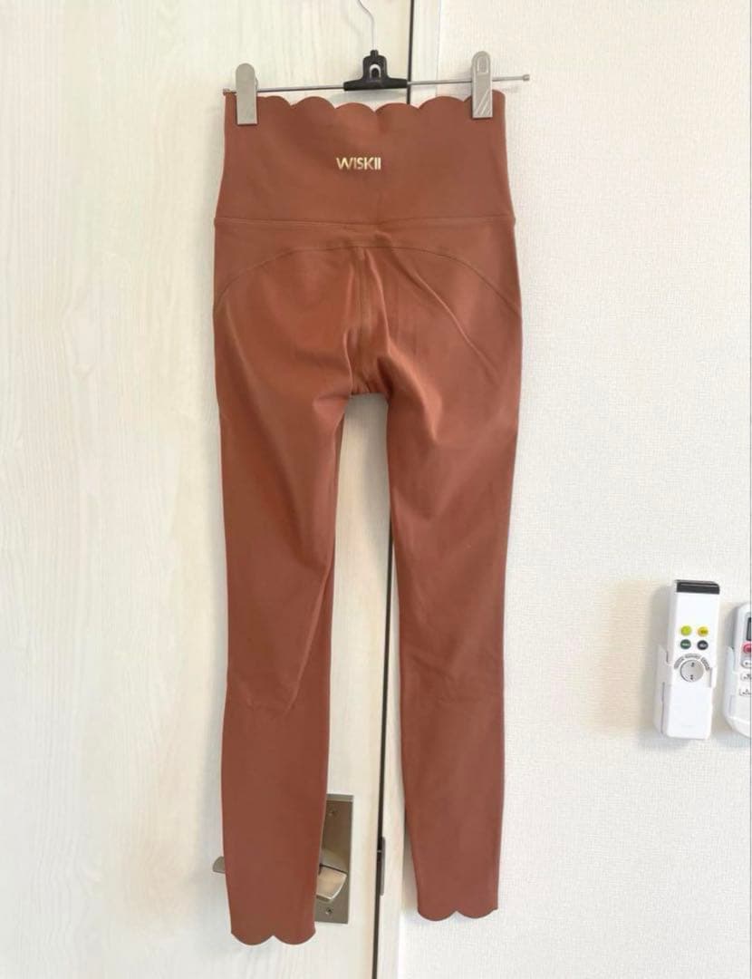 ⭐︎新品未使用⭐︎ヨガウェアセット かわいい　スカラップ ピラティス　ルルレモン