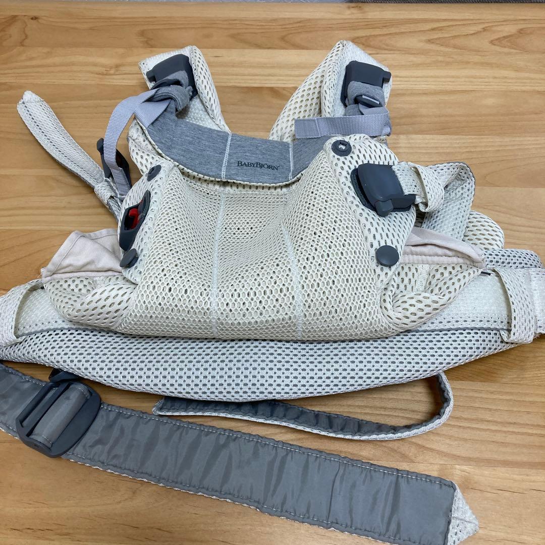 BABYBJORN ベビーキャリア HARMONYクリーム