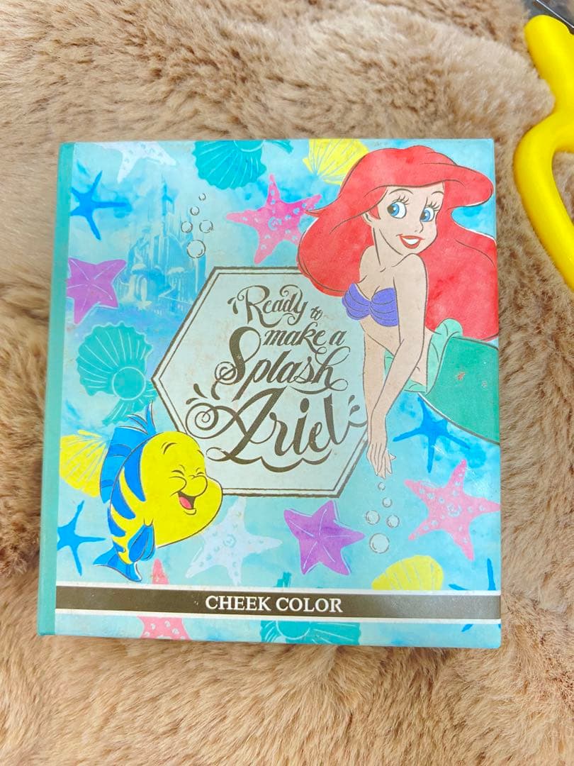 チーク、クリームファンデ、ファンデ、マスカラ